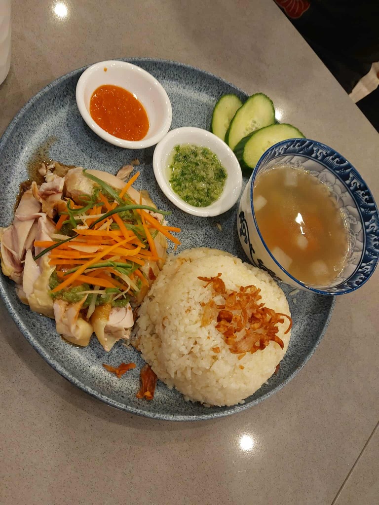 Picture of Hainanese Chicken at Golden Smell Mee.